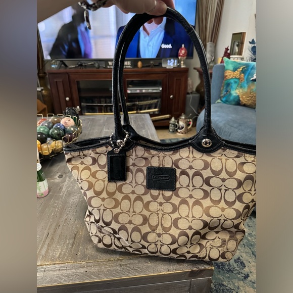 Coach signature large brown Zippered Tote/Handbag Canvas And Leather - Picture 1 of 12